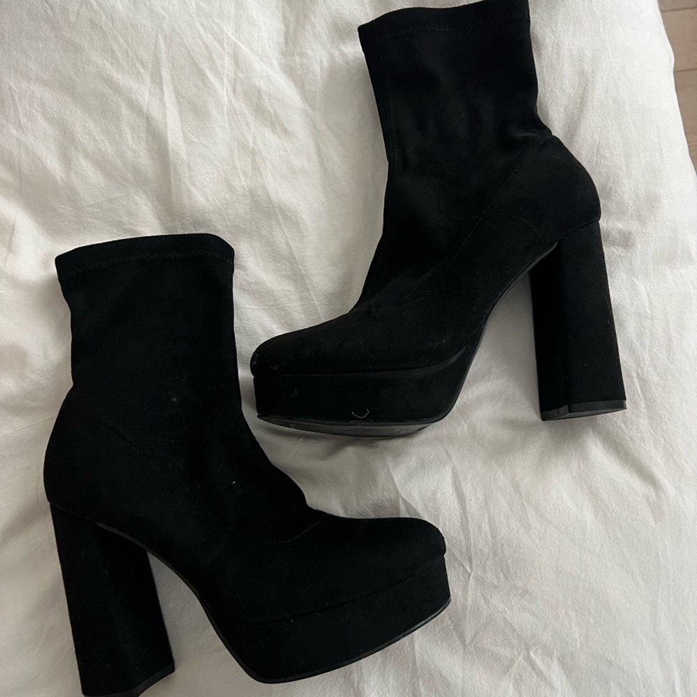 Platform Madden Girl boots